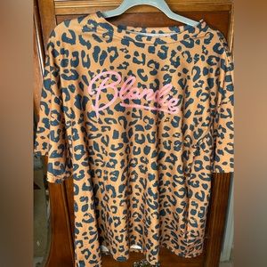 Blonde short sleeve cheetah Tshirt